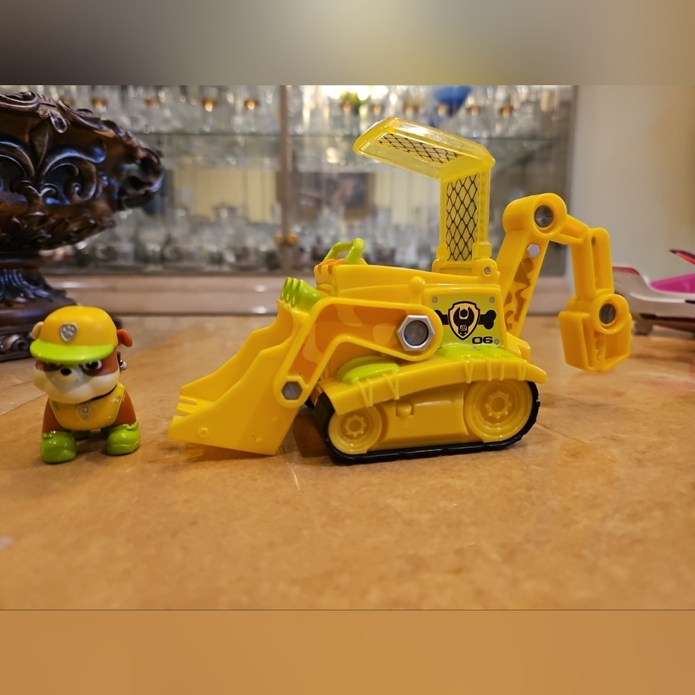 PAW Patrol Jungle Rescue Rubble Jungle Bulldozer Dog Toy VehicleSet